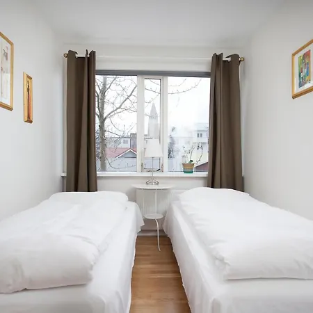 Bellas * Reykjavik